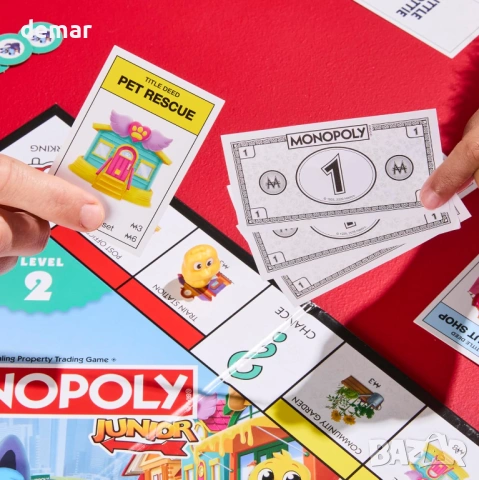 Настолна игра „Монополи“ за деца (издание 2026 г.), 2 в 1 - английски, снимка 12 - Образователни игри - 53636365
