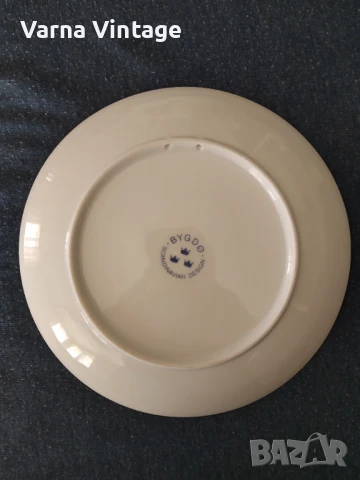 Колекционерска порцеланова чиния Örebro. Bygdö Scandinavian Design Швеция., снимка 3 - Колекции - 50797640