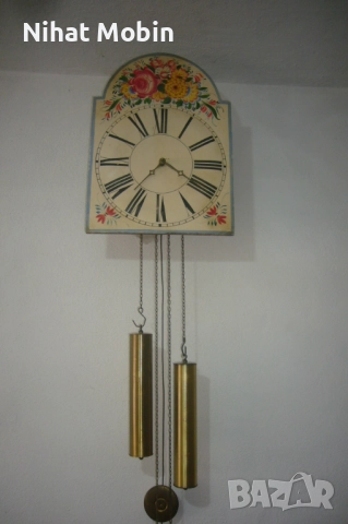 Стар стенен часовник