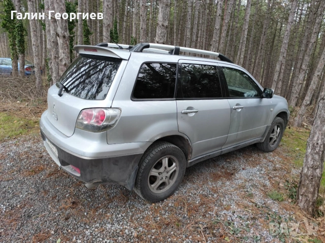 Mitsubishi Outlander I 2.4 i 16V 4WD (158 кс) , снимка 5 - Автомобили и джипове - 53144409
