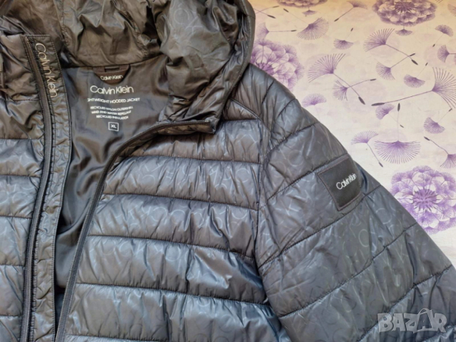 Calvin Klein пролетно яке XL, снимка 3 - Якета - 53742132