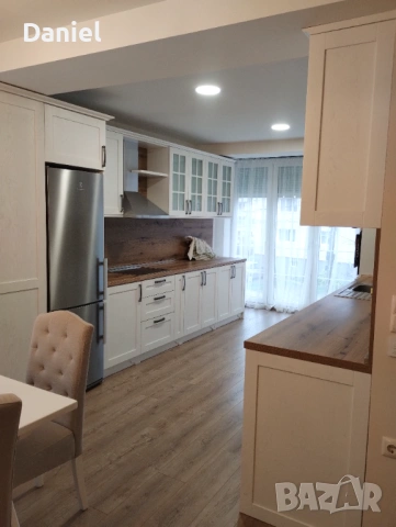 Луксозен апартамент под наем, снимка 18 - Апартаменти - 53817725