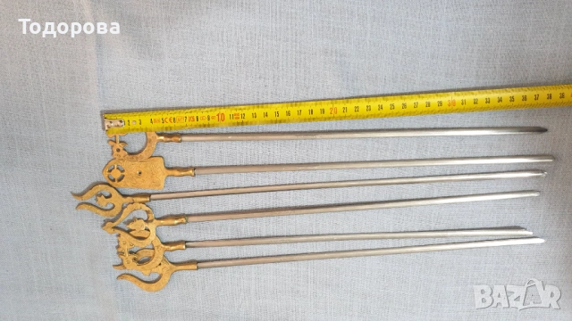 Стоманени шишове за барбекю с месингови накрайници с маркировки-орнаменти - 6 броя, снимка 5 - Антикварни и старинни предмети - 53053139