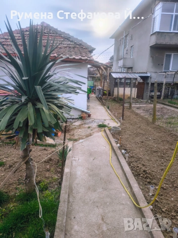 Продавам къща във Велики Преслав , снимка 2 - Къщи - 53922097