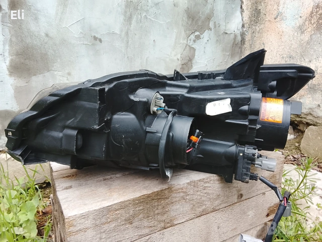 Десен фар за Mitsubishi Outlander   2013г., снимка 6 - Части - 54094684