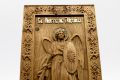 Висококачествена позлатена икона на Свети Архангел Михаил от дърво с 9-каратно злато, снимка 4