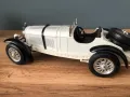 Модел на Mercedes 1:18 Burago , снимка 6