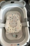 Сгъваема бебешка вана с термометър и възглавница, снимка 9