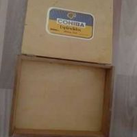 Голяма дървена кутия за пури Cohiba. Ръчно изработена, снимка 2 - Други ценни предмети - 45673657