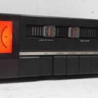 Universum 100 V2352 HiFi Stereo Vintage интегриран усилвател. , снимка 5 - Ресийвъри, усилватели, смесителни пултове - 45629957