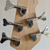 Бас китара (лява), усилвател, кубе, комбо, глава, комплект, снимка 5 - Китари - 44948807