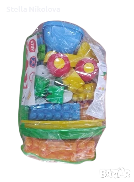 Конструктор с писта и камион, 56 едри части, снимка 1