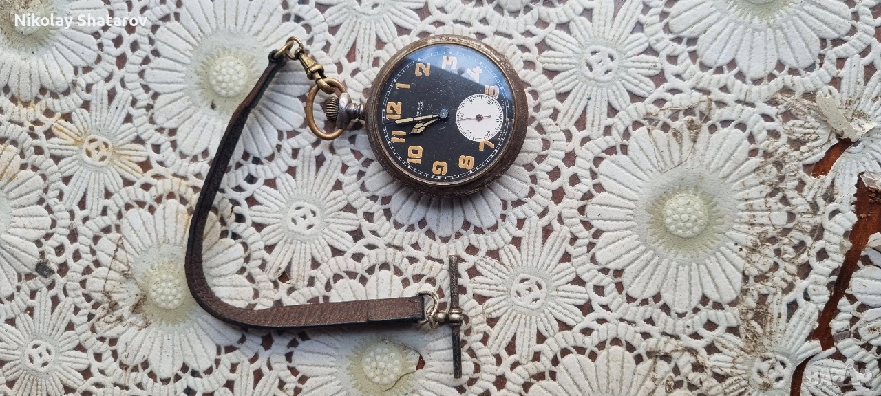Стар военнен часовник , снимка 1