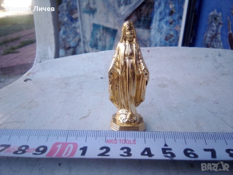 Позлатена статуя на Богородица , снимка 1