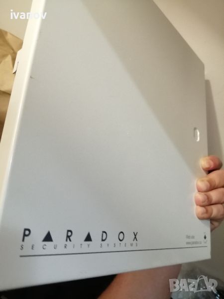 Сот Paradox, снимка 1