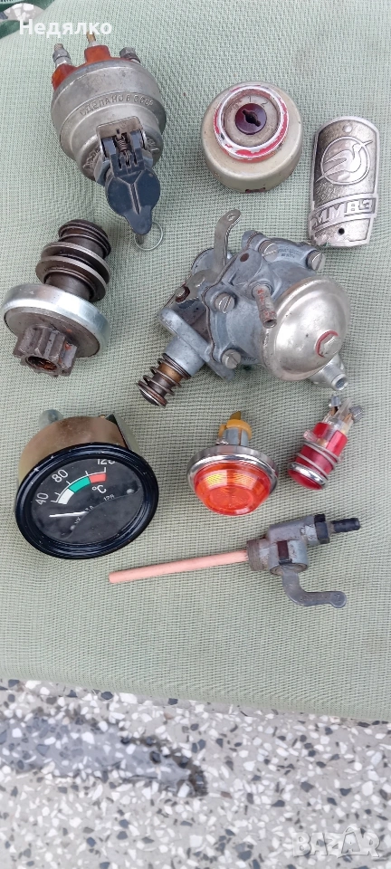 Ретро авто,мото,вело части,9 бр,руски,бг,чешки, снимка 1