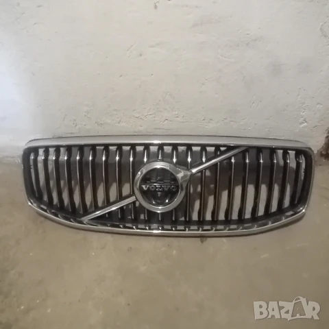Решетка за Volvo xc60 || (2017-2021г.)