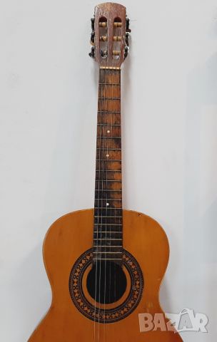 Стара акустична китара(7.1) , снимка 4 - Антикварни и старинни предмети - 46411906