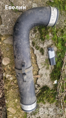 маркуч на турбото от VW Touran 2006г