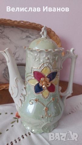 Стар порцеланов чайник Rococo, снимка 6 - Антикварни и старинни предмети - 45120191