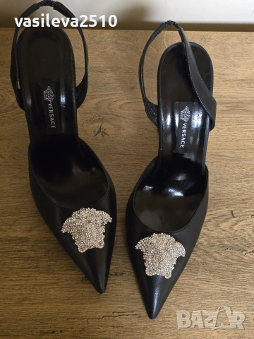 Versace Medusa оригинални дамски обувки от естествена кожа , снимка 9 - Дамски обувки на ток - 53892328