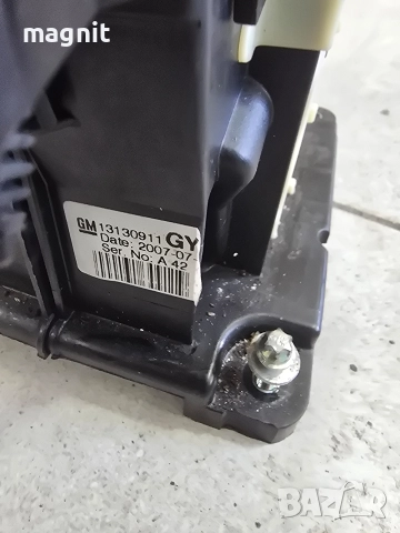 13130911 Скоростен лост автомат Opel Vectra C 32414712, снимка 2 - Части - 52637458