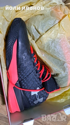 UNDER ARMOUR-маратонки високи 44.5 номер