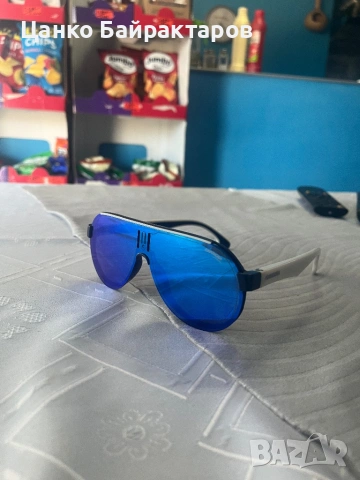 Слънчеви очила Carrera, снимка 4 - Слънчеви и диоптрични очила - 53860215