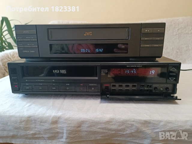 Видео рекордери, снимка 2 - Плейъри, домашно кино, прожектори - 52841685