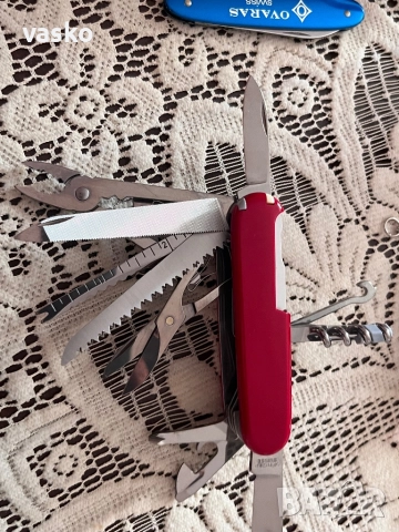 Victorinox Swisschamp-нов, снимка 12 - Ножове - 52519024