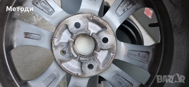 Джанта Hyundai оригинална 15 4х100, снимка 2 - Гуми и джанти - 52921226