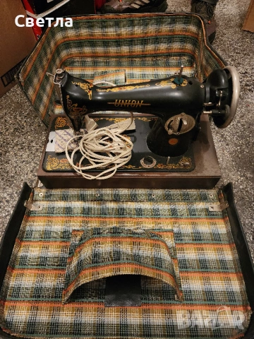 Ретро шевна машина UNION – с оригинален куфар и аксесоари