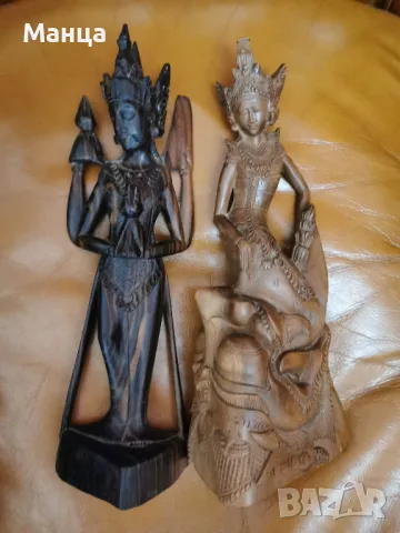 Статуи от Абанос и Джакаранда