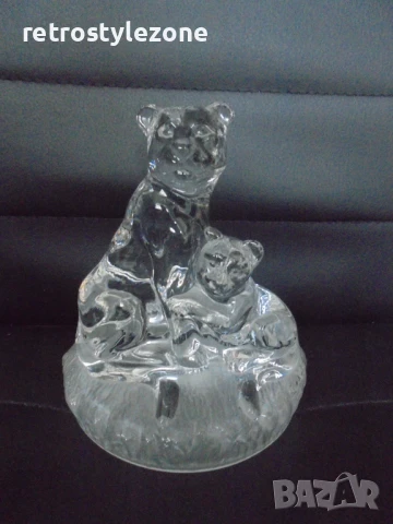 № 8150 Стъклена фигура   - стъклена декоративна фигура, изобразяваща лъв с малкото си лъвче 