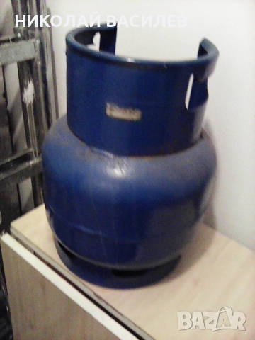    Газова    бутилка     с    нов   клапан   има гас  /  регистрирна   .., снимка 1