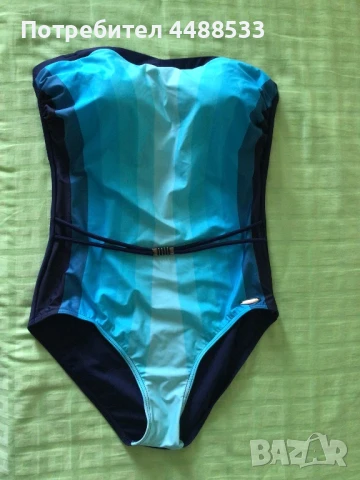 Дамски еднокомпонентен бански тип бандо