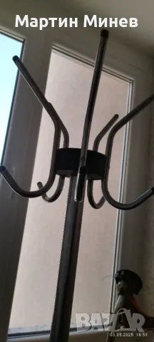 Стояща закачалка 180 см. метална