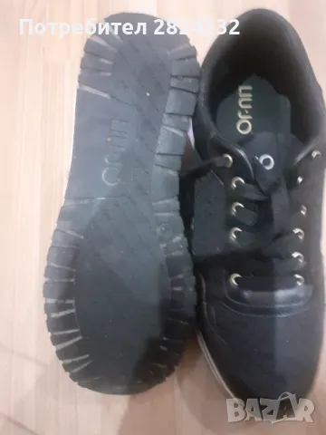 Дамски маратонки на LIU.JO , снимка 2 - Маратонки - 49937943