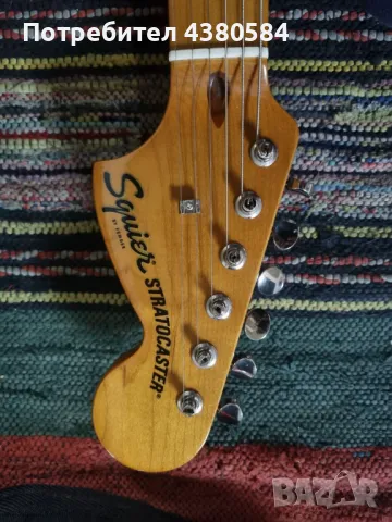 Електрическа китара Squier Stratocaster CV 70', снимка 4 - Китари - 48984103