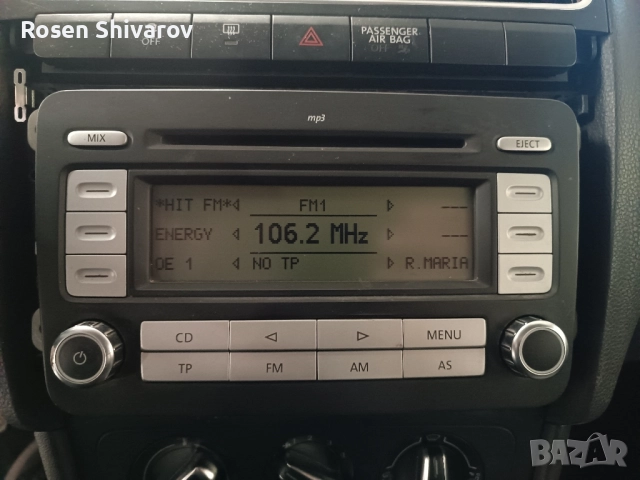 Радио Volkswagen Golf 5 Touran , снимка 2 - Аксесоари и консумативи - 52079434