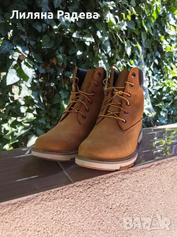 Оригинални боти Timberland, снимка 2 - Дамски боти - 46992616