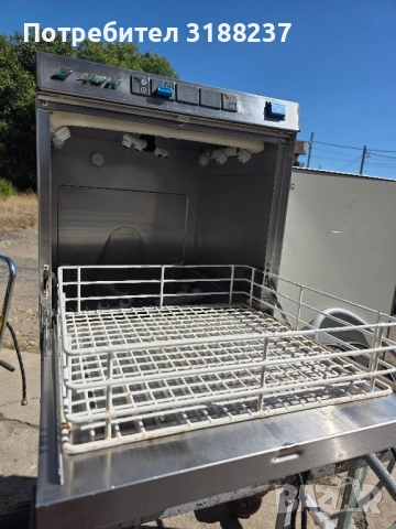 Професионална чашомиялна машина Elettrobar , снимка 16 - Обзавеждане за заведение - 51985806