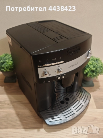 DeLonghi Magnifica ESAM 3000, снимка 3 - Кафемашини - 52002572