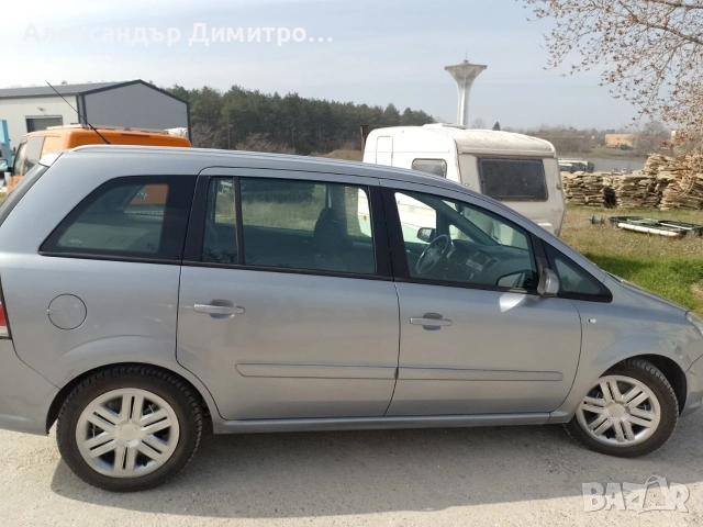Opel Zafira B 1,9CDTI 120к.с, снимка 2 - Автомобили и джипове - 53927333