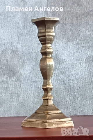 стар бронзов свещник, снимка 2 - Антикварни и старинни предмети - 51431648