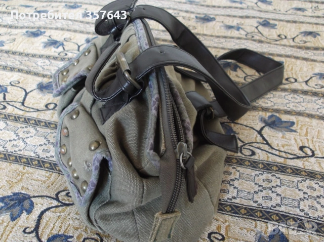 Дамска малка чанта, снимка 5 - Чанти - 54281721