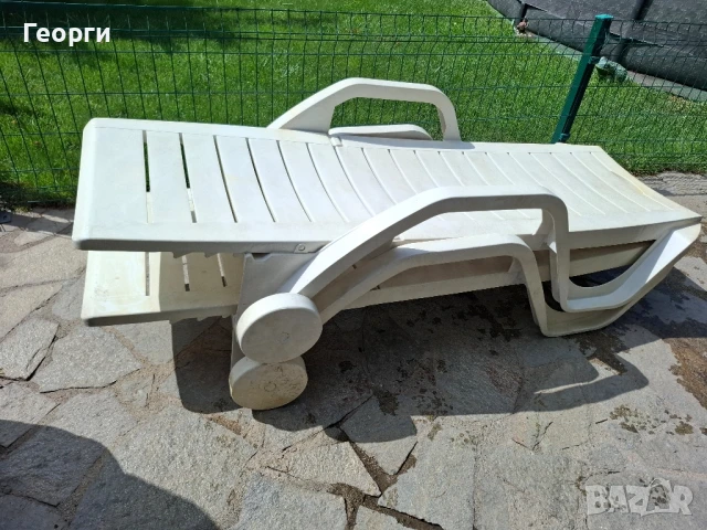 Шезлонги пластмасови