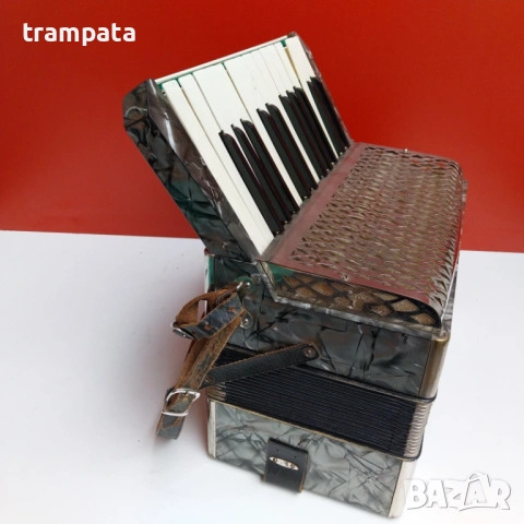 НАЙ ДОБРАТА ОФЕРТА Акордеон HOHNER STUDENT II, снимка 3 - Акордеони - 54181555