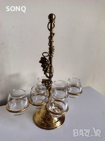 Страхотен Сервиз За Ракийка На Стойка