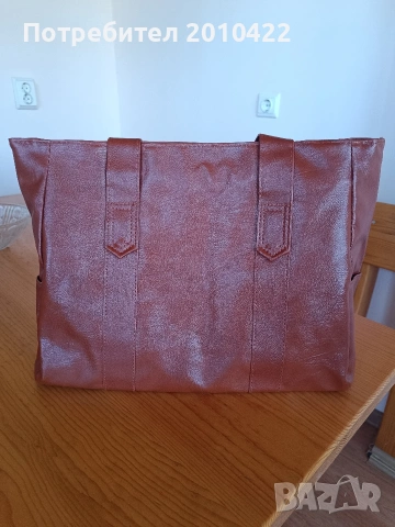 Дамска чанта с размери 34/28/9.5 см. Нова., снимка 4 - Чанти - 53836850